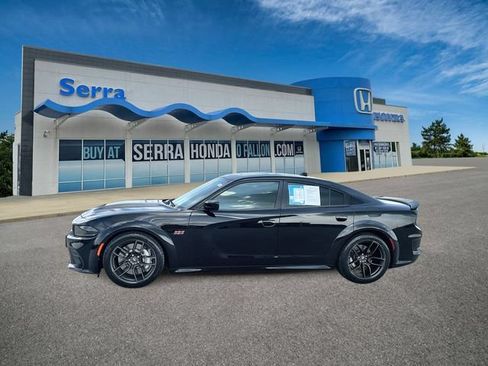 Used 2022 Dodge Charger Scat Pack RWD image 1