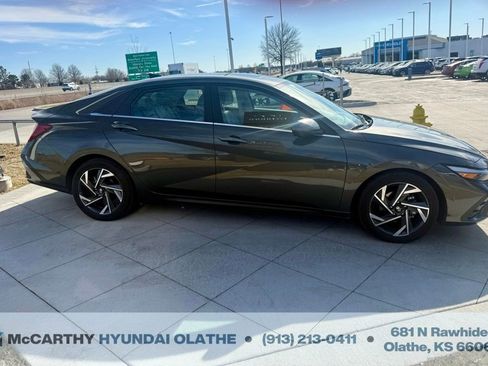 Certified 2024 Hyundai Elantra Limited image 10