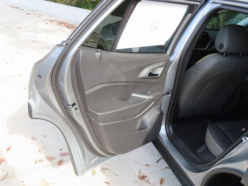 New 2026 Chevrolet Trax ACTIV w/ Sunroof Package image 26