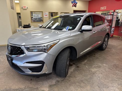 Used 2019 Acura RDX AWD w/ Technology Package image 3