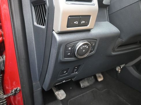 Certified 2022 Ford F250 Lariat w/ Lariat Ultimate Package image 13