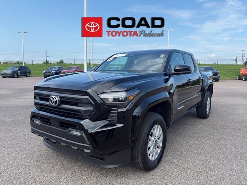 Certified 2025 Toyota Tacoma SR5 AWD/4WD image 1