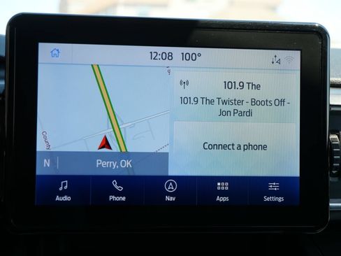 Used 2021 Ford Explorer XLT w/ Equipment Group 202A AWD/4WD image 31