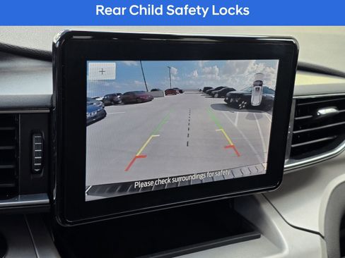 Used 2023 Ford Explorer XLT w/ Equipment Group 202A image 23