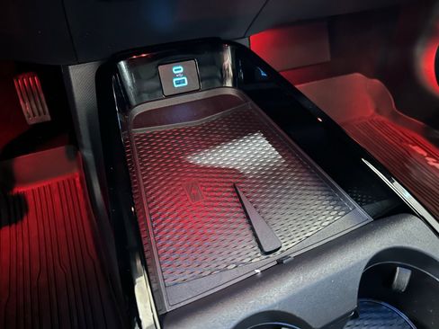 Used 2024 Ford Mustang Mach-E GT image 33