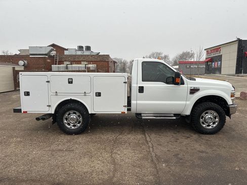 Used 2010 Ford F350 XL image 6