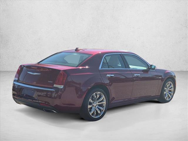 Used 2018 Chrysler 300 Limited RWD image 5