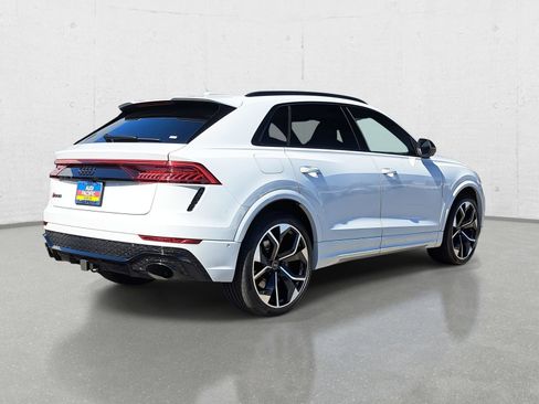 Used 2023 Audi RS Q8 4.0T image 5