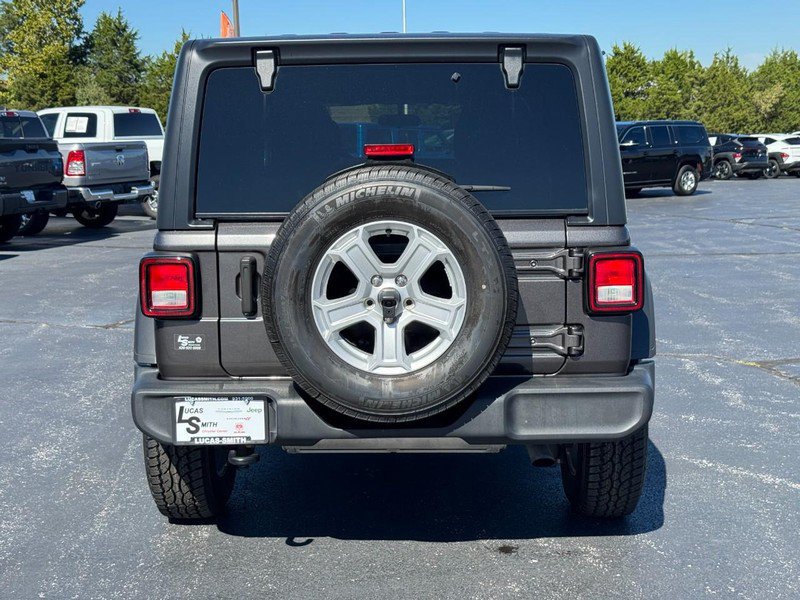 Used 2023 Jeep Wrangler Unlimited Sport AWD/4WD image 4