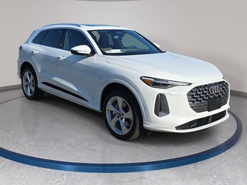 New 2026 Audi Q5 Premium AWD/4WD image 3