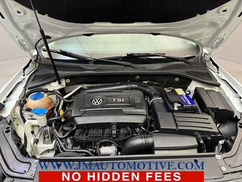 Used 2017 Volkswagen Passat 1.8T SE FWD image 10