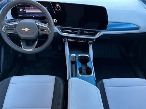 New 2026 Chevrolet Equinox EV LT image 18