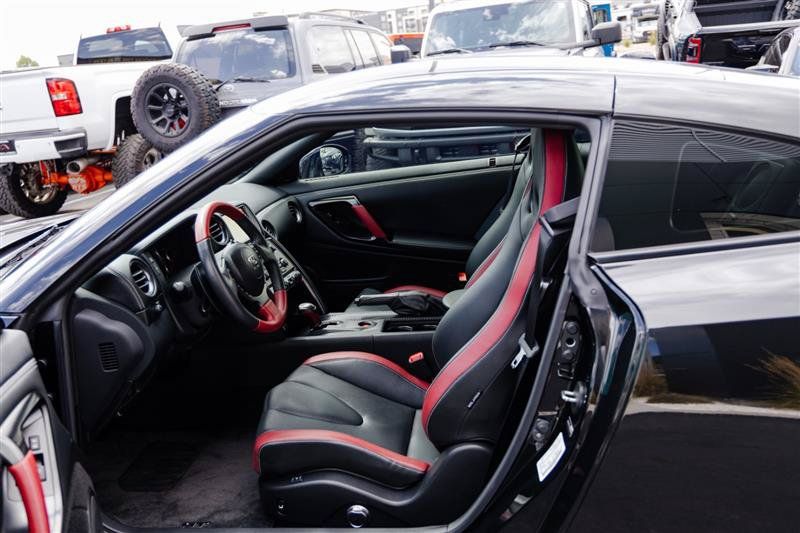 Used 2015 Nissan GT-R Black Edition AWD/4WD image 17