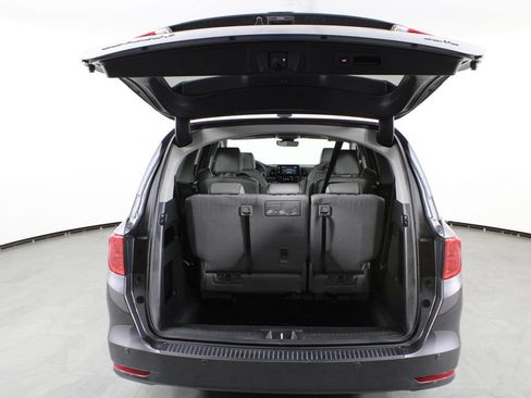 Used 2023 Honda Odyssey Elite image 16
