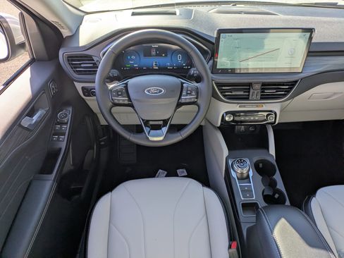New 2026 Ford Escape Platinum w/ Premium Technology Package image 31
