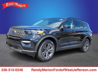 New 2024 Ford Explorer XLT w/ Equipment Group 202A