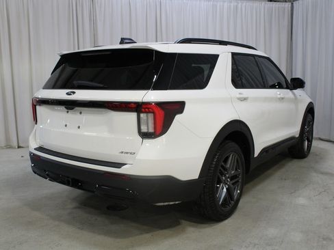 New 2026 Ford Explorer ST-Line w/ ST-Line Street Pack AWD/4WD image 27