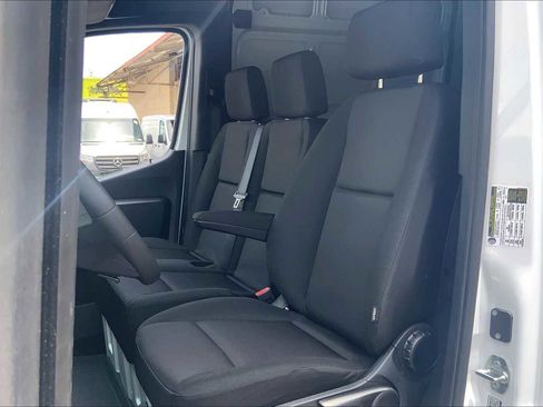 New 2025 Mercedes-Benz Sprinter 2500 image 19