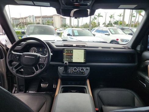 Used 2023 Land Rover Defender 110 X image 26