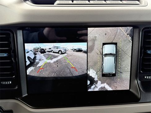 Certified 2022 Ford Bronco Wildtrak image 11