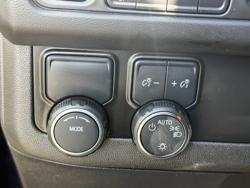 Used 2023 Chevrolet Tahoe LS image 23