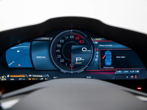 Certified 2022 Ferrari SF90 Spider image 29