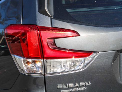 Used 2023 Subaru Forester Premium AWD/4WD image 7