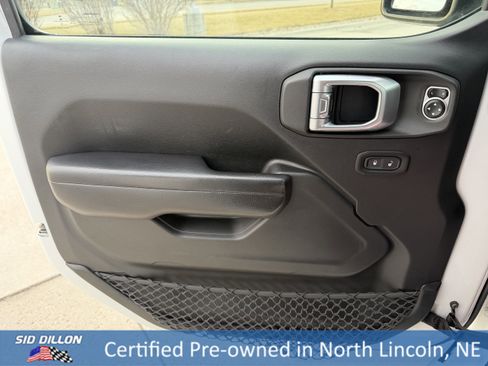 Used 2018 Jeep Wrangler Unlimited Sport S image 18