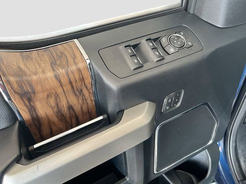 Used 2020 Ford F150 Lariat image 18