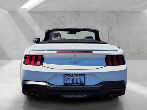 Used 2025 Ford Mustang Premium RWD image 5