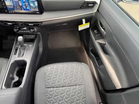 New 2026 Nissan Kicks SV image 17