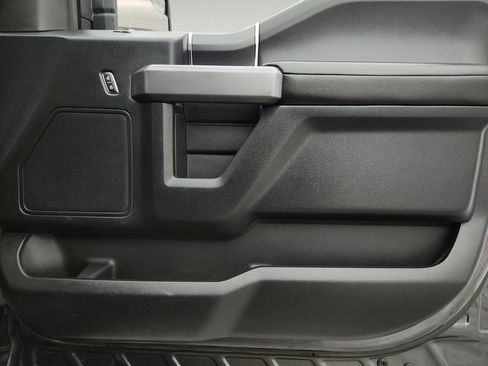 Used 2018 Ford F150 XLT w/ Equipment Group 302A Luxury AWD/4WD image 27