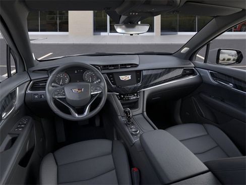Used 2025 Cadillac XT6 Premium Luxury w/ Technology Package image 15
