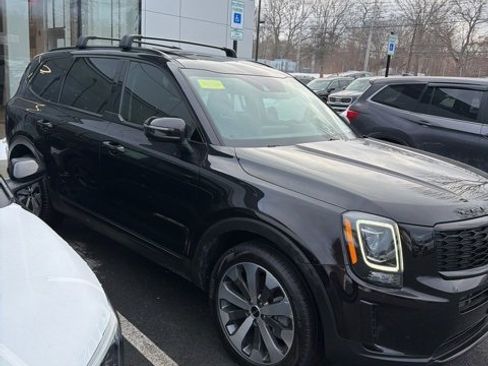 Certified 2022 Kia Telluride S image 16