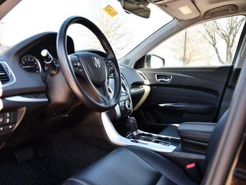Used 2018 Acura TLX image 14