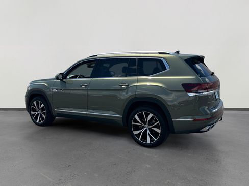 Used 2025 Volkswagen Atlas SEL Premium R-Line AWD/4WD image 3