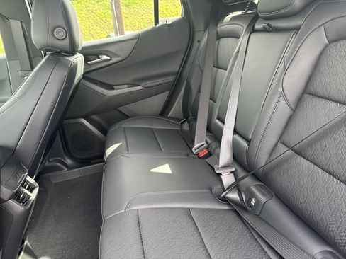 New 2026 Chevrolet Equinox LT AWD/4WD image 10