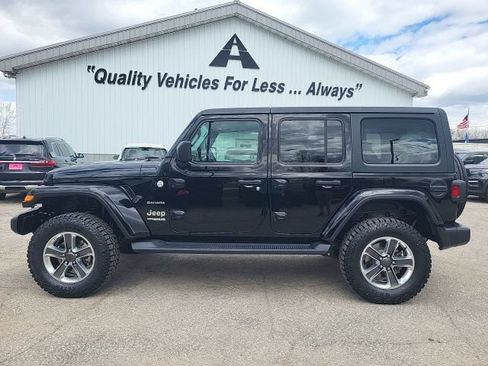 Used 2021 Jeep Wrangler Unlimited Sahara w/ Uconnect 4C Nav & Sound Group AWD/4WD image 24
