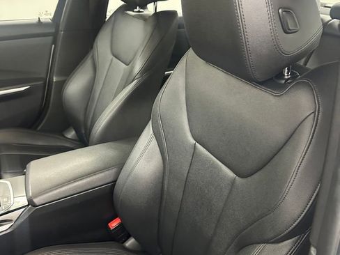 Used 2019 BMW 330i xDrive Sedan w/ Convenience Package image 14