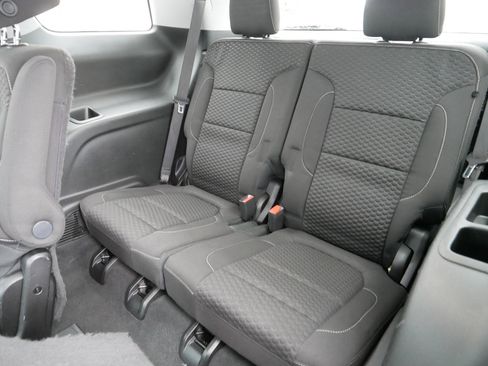 Used 2017 GMC Acadia SLE image 36