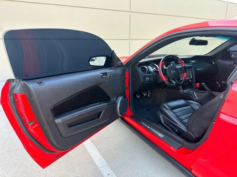 Used 2012 Ford Mustang GT Premium RWD image 13