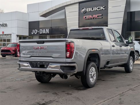 New 2026 GMC Sierra 2500 Pro image 4