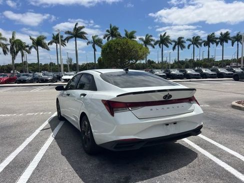 Used 2022 Hyundai Elantra SEL w/ Convenience Package image 19