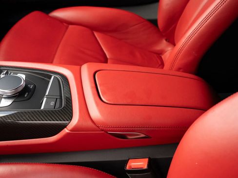 Used 2018 Audi R8 V10 RWD image 45