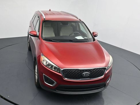 Used 2017 Kia Sorento AWD w/ LX Convenience Package image 10