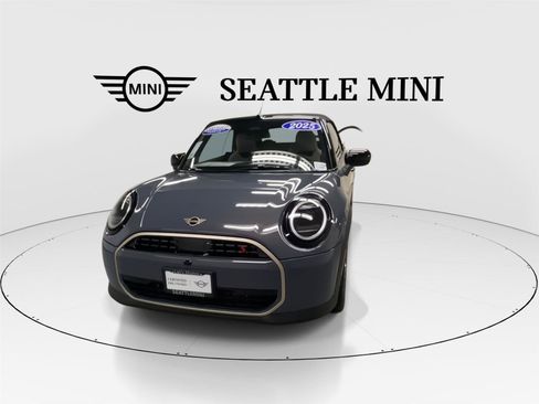 Certified 2025 MINI Cooper S image 4