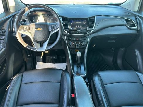 Certified 2021 Chevrolet Trax LT w/ Redline Edition image 11