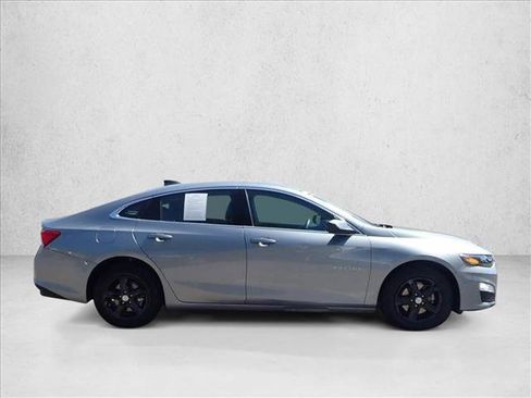 Used 2024 Chevrolet Malibu LS FWD image 5