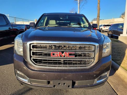 Used 2018 GMC Yukon SLT w/ HD Trailering Package image 2