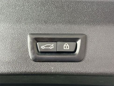 Used 2022 BMW X3 xDrive30i w/ M Sport Package image 41